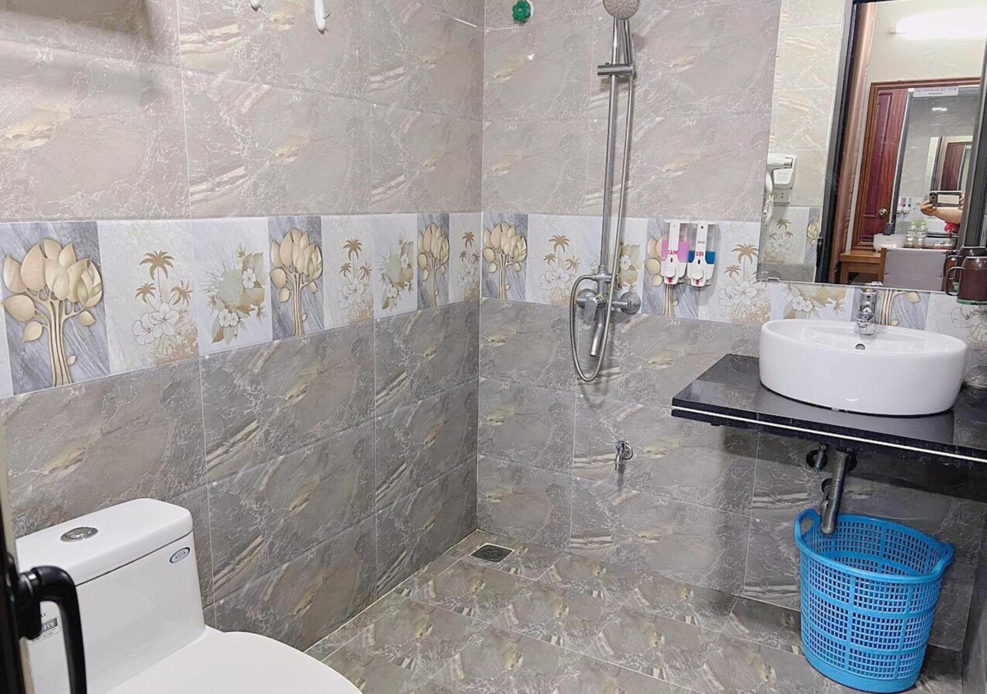 Thu Ha Hotel Uông Bí Kültér fotó